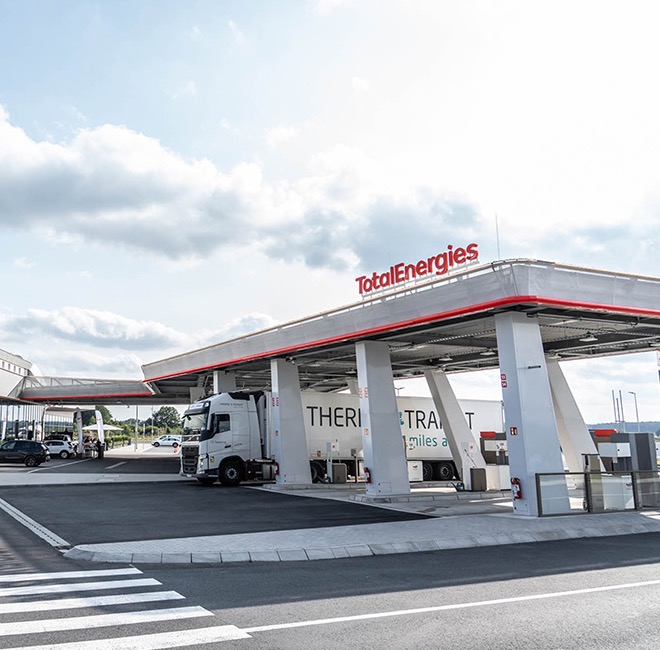 Kamionparkoló beléptető rendszerrel