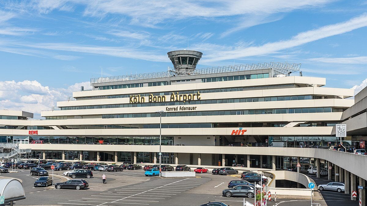 Cologne-Bonn Airport (CGN)