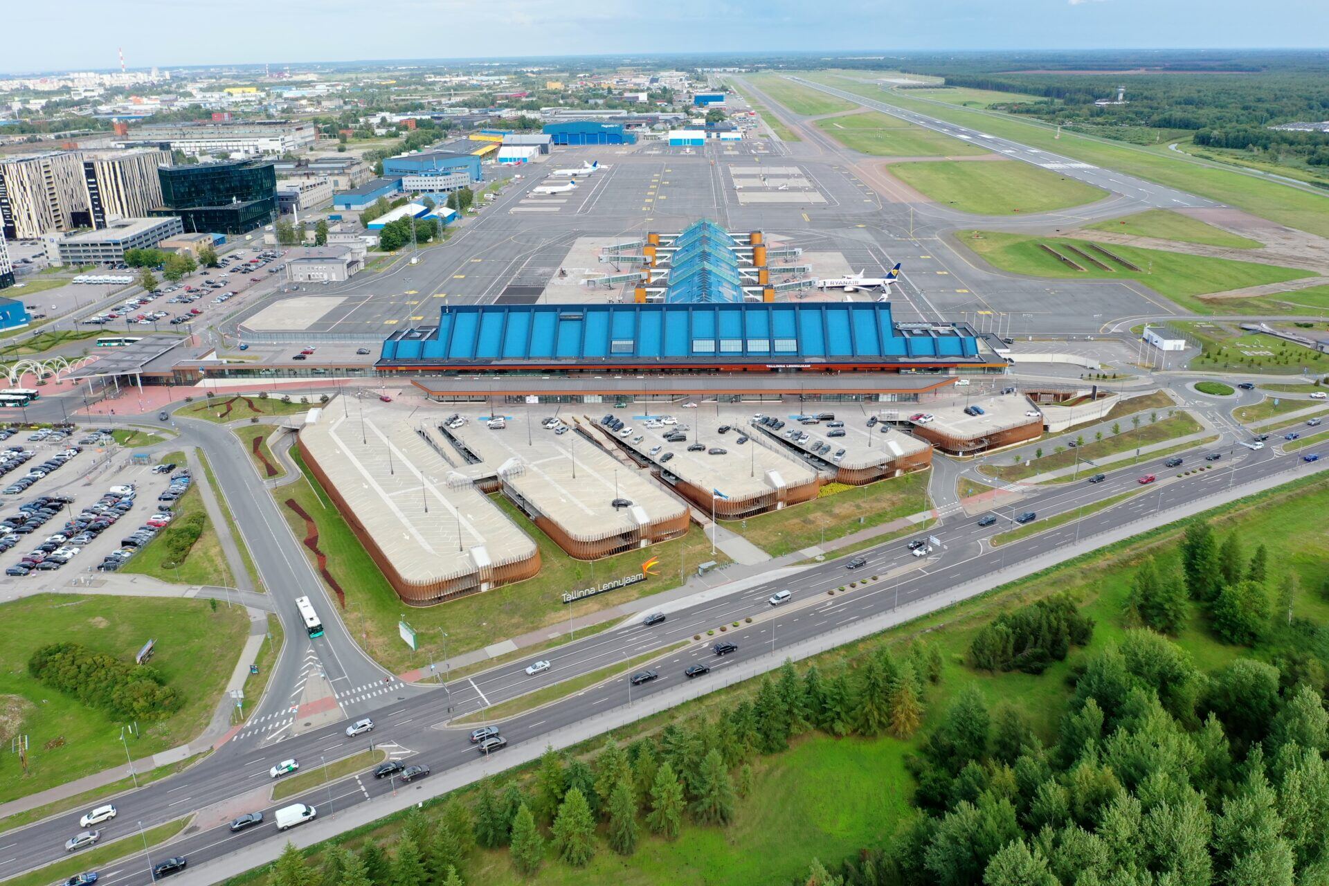 Tallinn Airport (TLL)