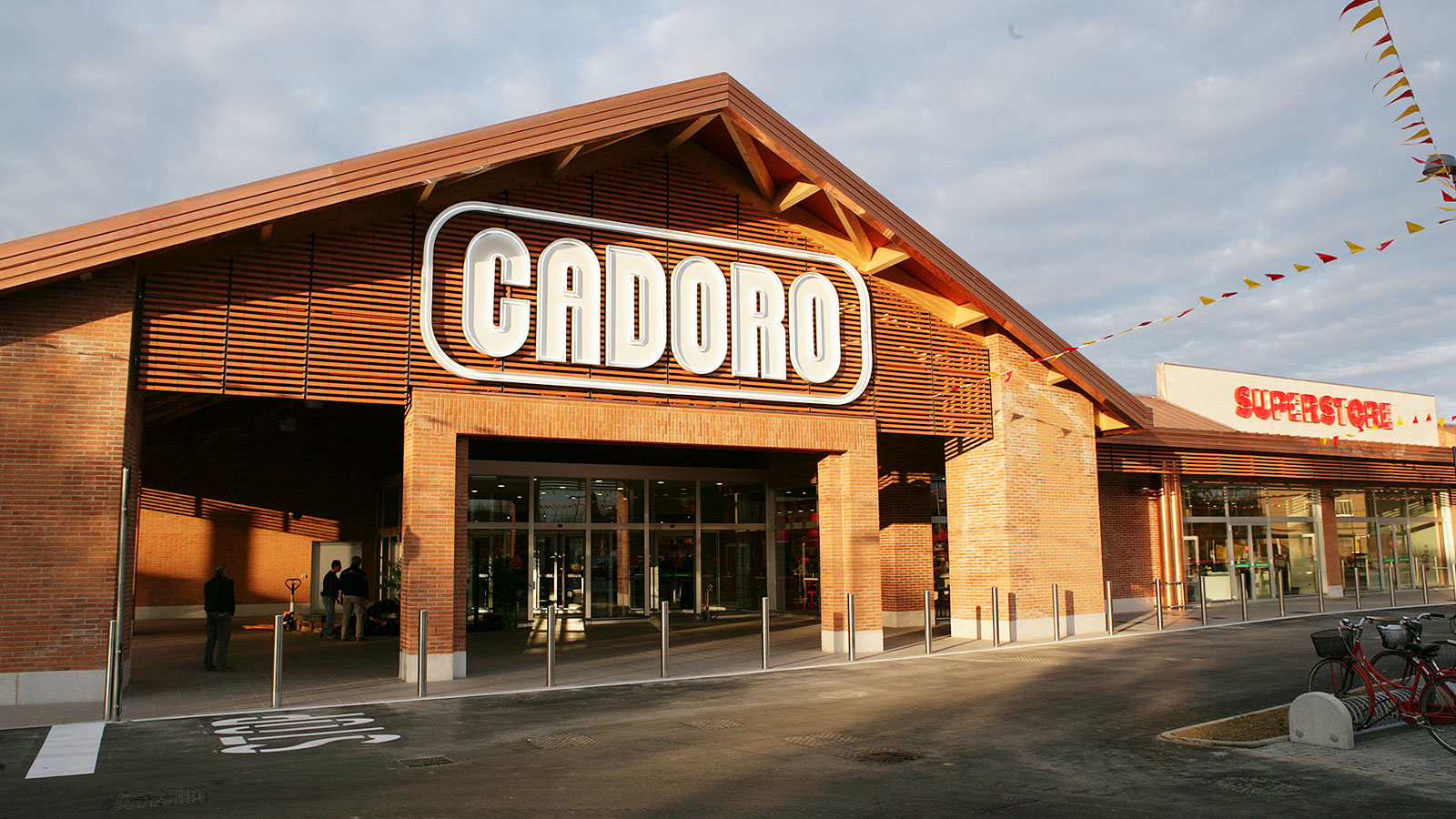Cadoro Superstore